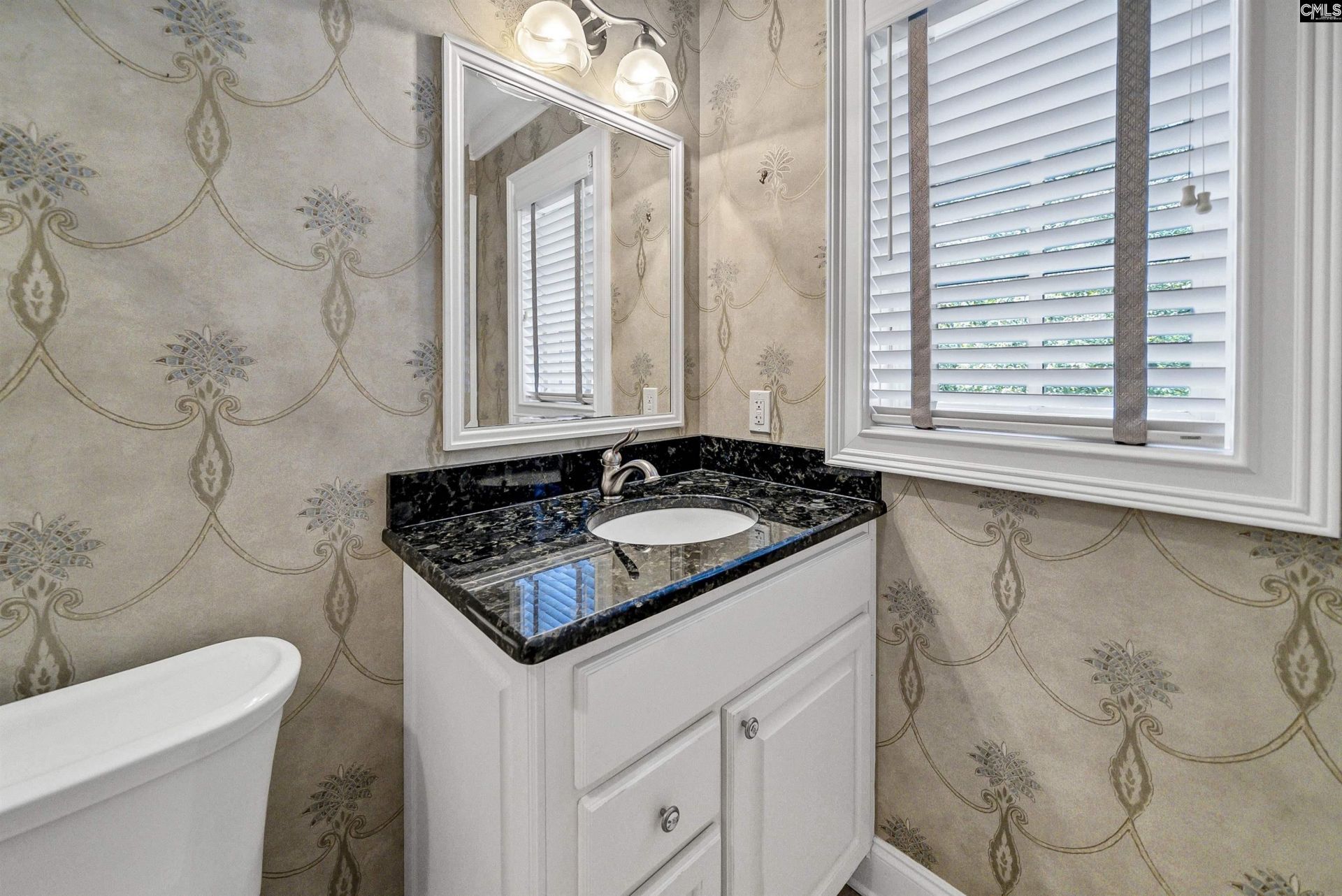 824 Beltline Boulevard Photo 42