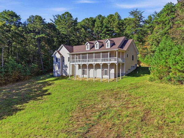 320 Belaire Drive, Copperhill, TN 37317
