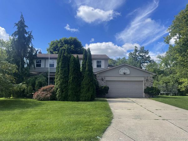 749 DUNEDIN Court , Rochester Hills, Mi 48309