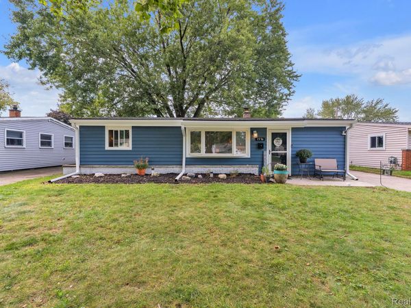 1536 S Carlson Street , Westland, Mi 48186