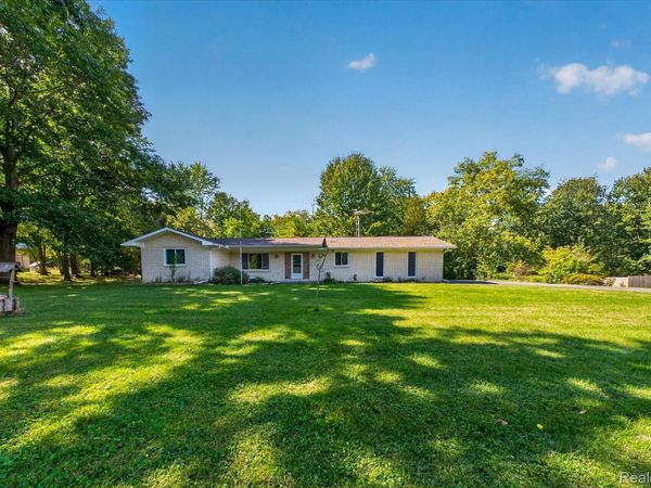 4065 Marwood Drive, Howell Township, Mi 48855