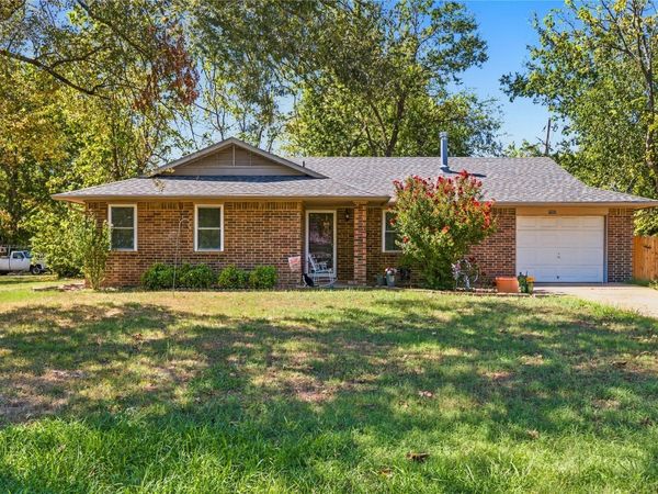 1001 N Gertrude Avenue , Wagoner, OK 74467