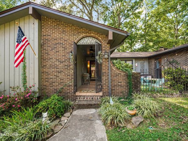 7921 Whitcomb Rd, Powell, TN 37849