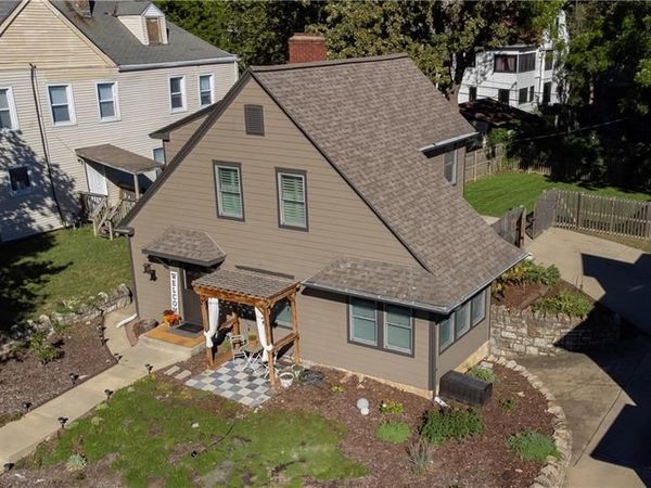 3729 State Line Road, Kansas City, MO 64111