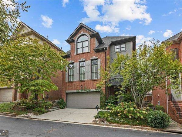 2449 Manor Walk, Decatur, GA 30030