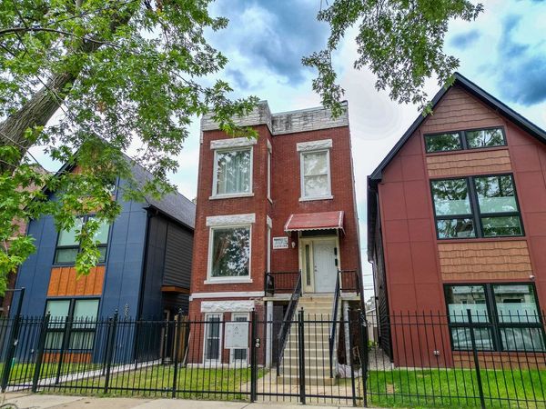 6830 S Langley Avenue , Chicago, IL 60637