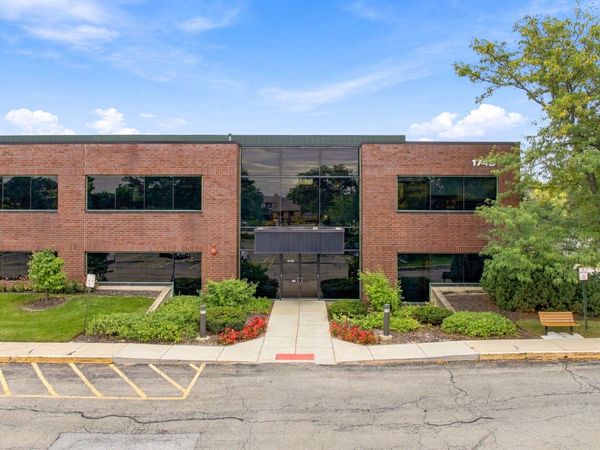 1749 S Naperville Road , Wheaton, IL 60189