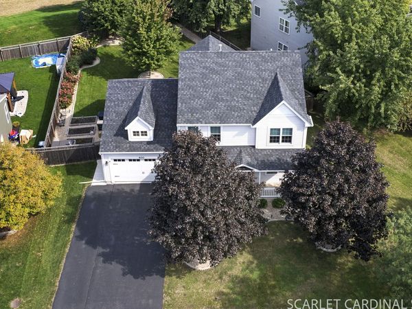 400 Kensington Drive, Oswego, IL 60543