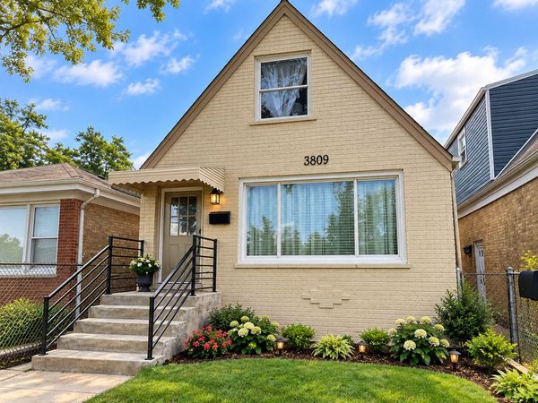 3809 W Wabansia Avenue , Chicago, IL 60647
