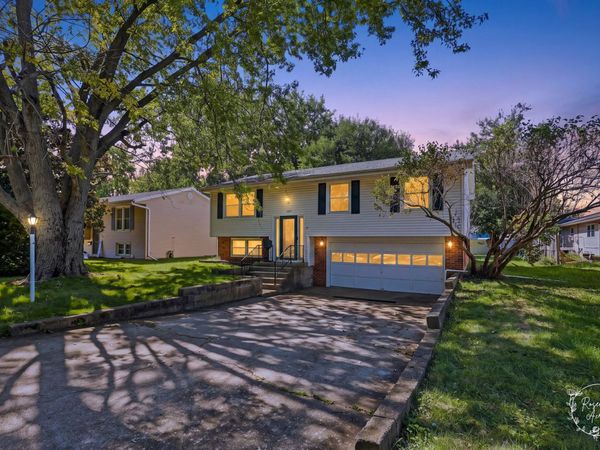 477 N Van Buren Avenue , Bradley, IL 60915
