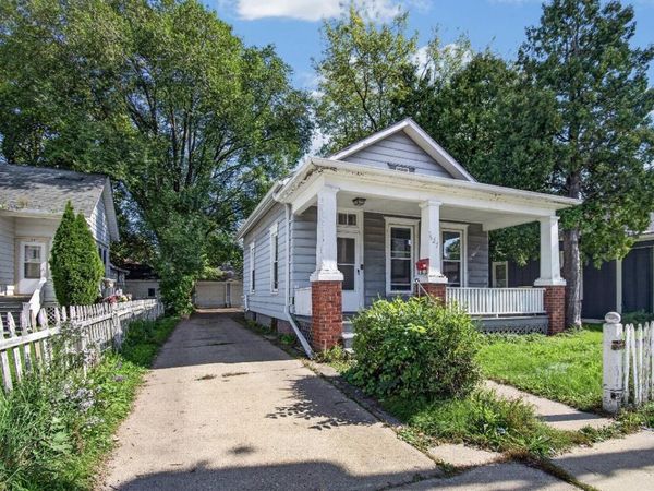 527 N Memorial DRIVE, Racine, WI 53404