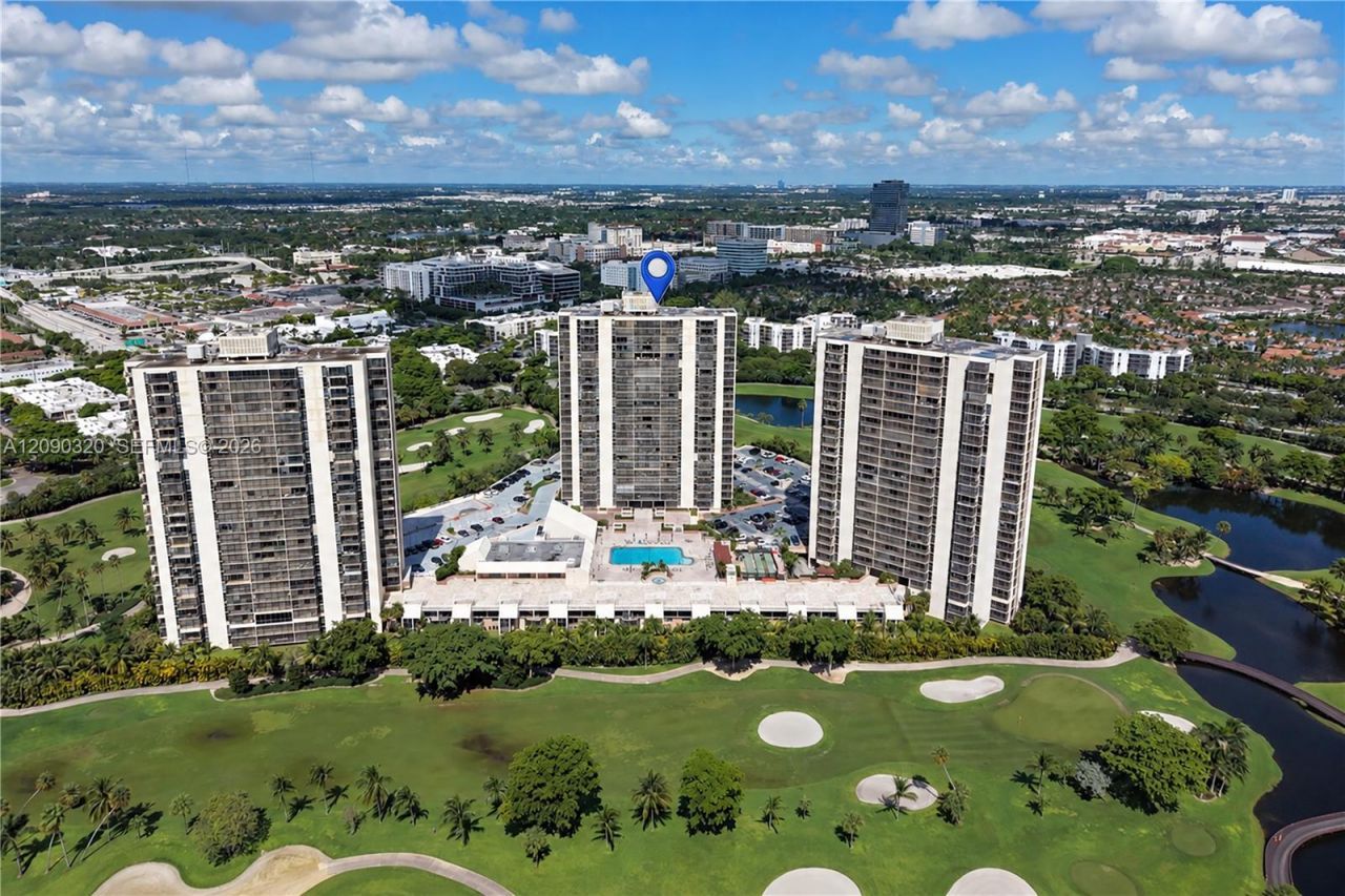 20301 W Country Club Dr , Unit 930, Aventura, FL 33180 Photo