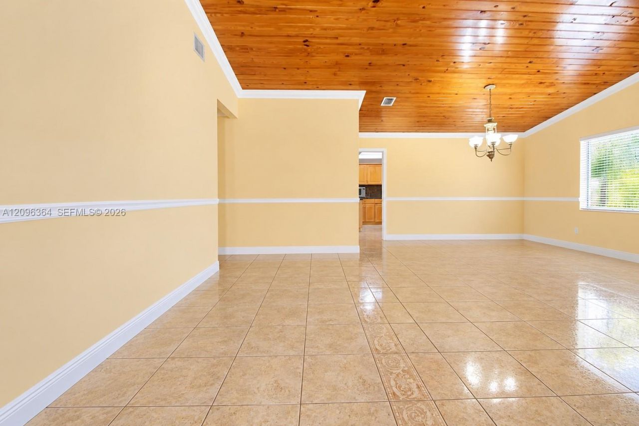 13211 SW 2nd St , Miami, FL 33184 Photo