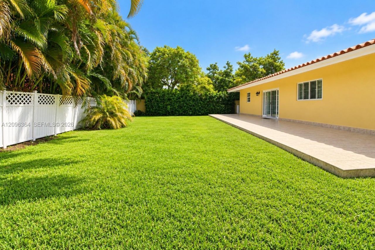 13211 SW 2nd St , Miami, FL 33184 Photo