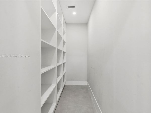 8440 SW 34th Ter , Miami, FL 33155