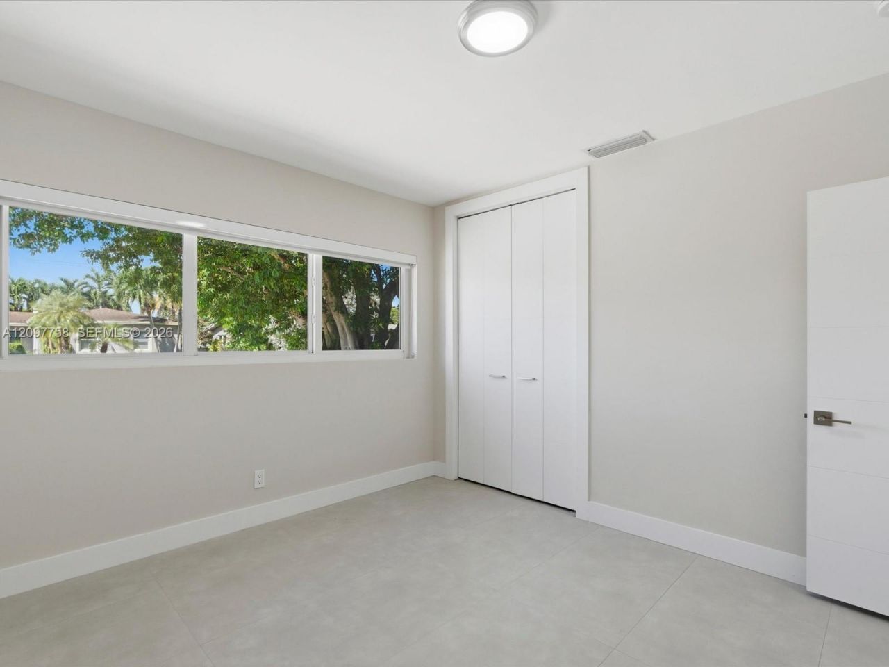 8440 SW 34th Ter, Miami, FL 33155 Photo
