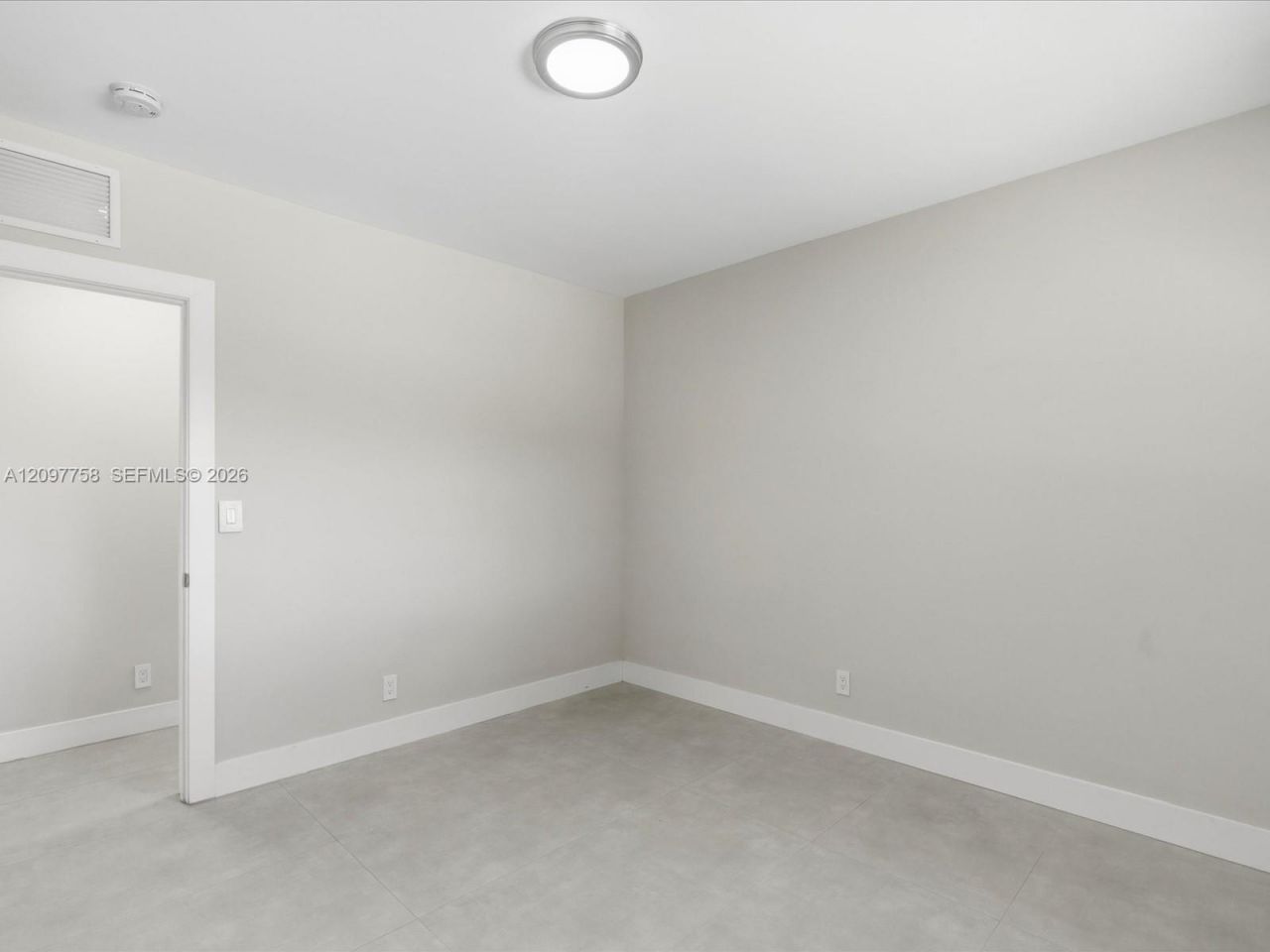 8440 SW 34th Ter, Miami, FL 33155 Photo
