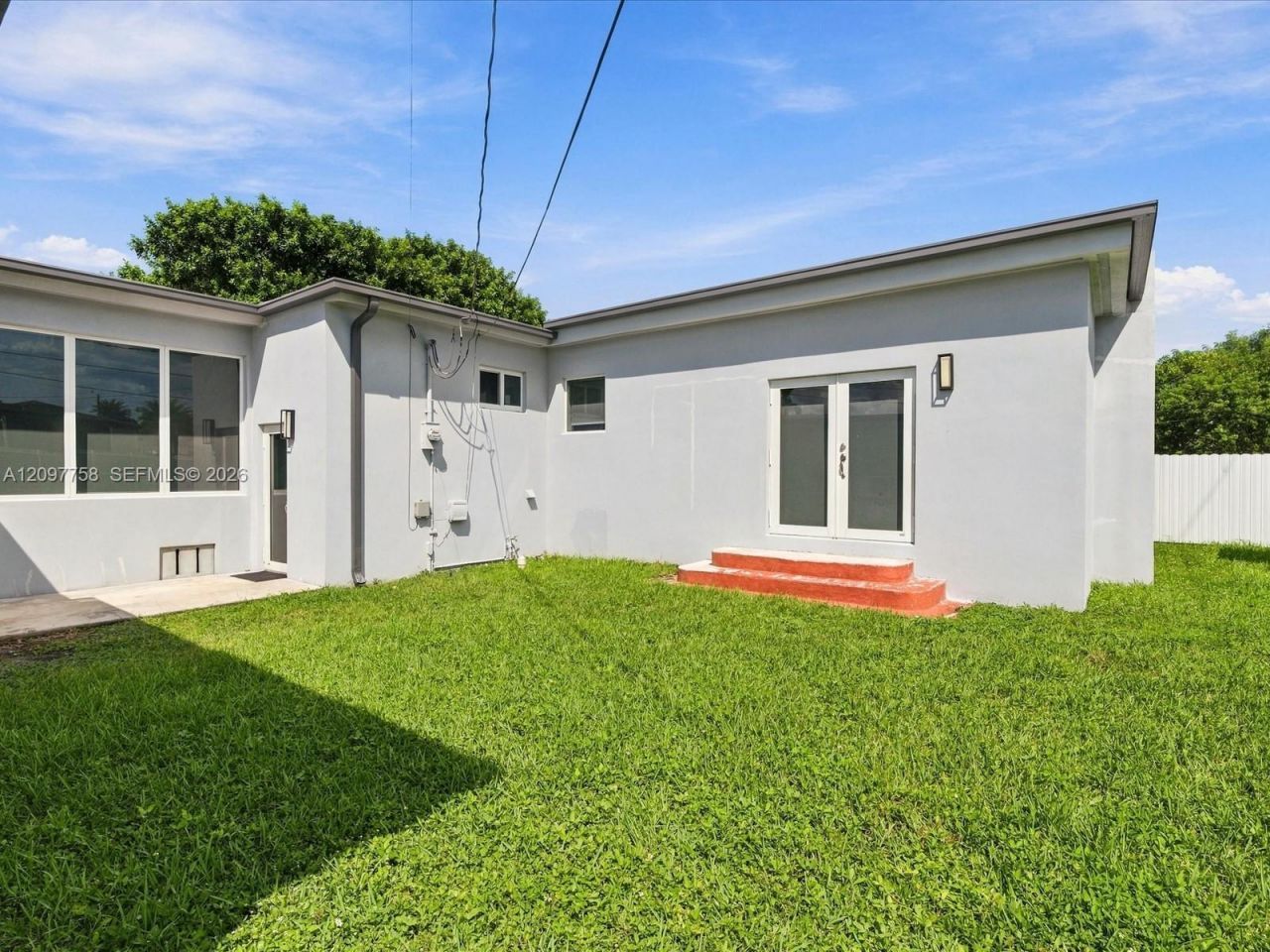 8440 SW 34th Ter, Miami, FL 33155 Photo