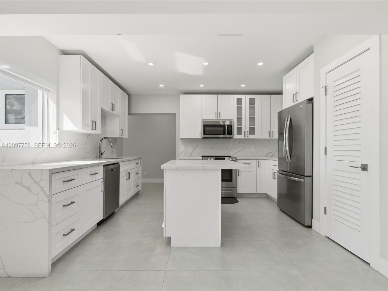 8440 SW 34th Ter, Miami, FL 33155 Photo