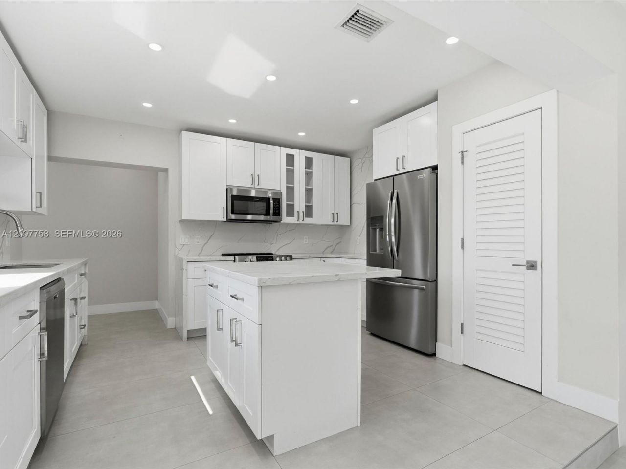 8440 SW 34th Ter, Miami, FL 33155 Photo