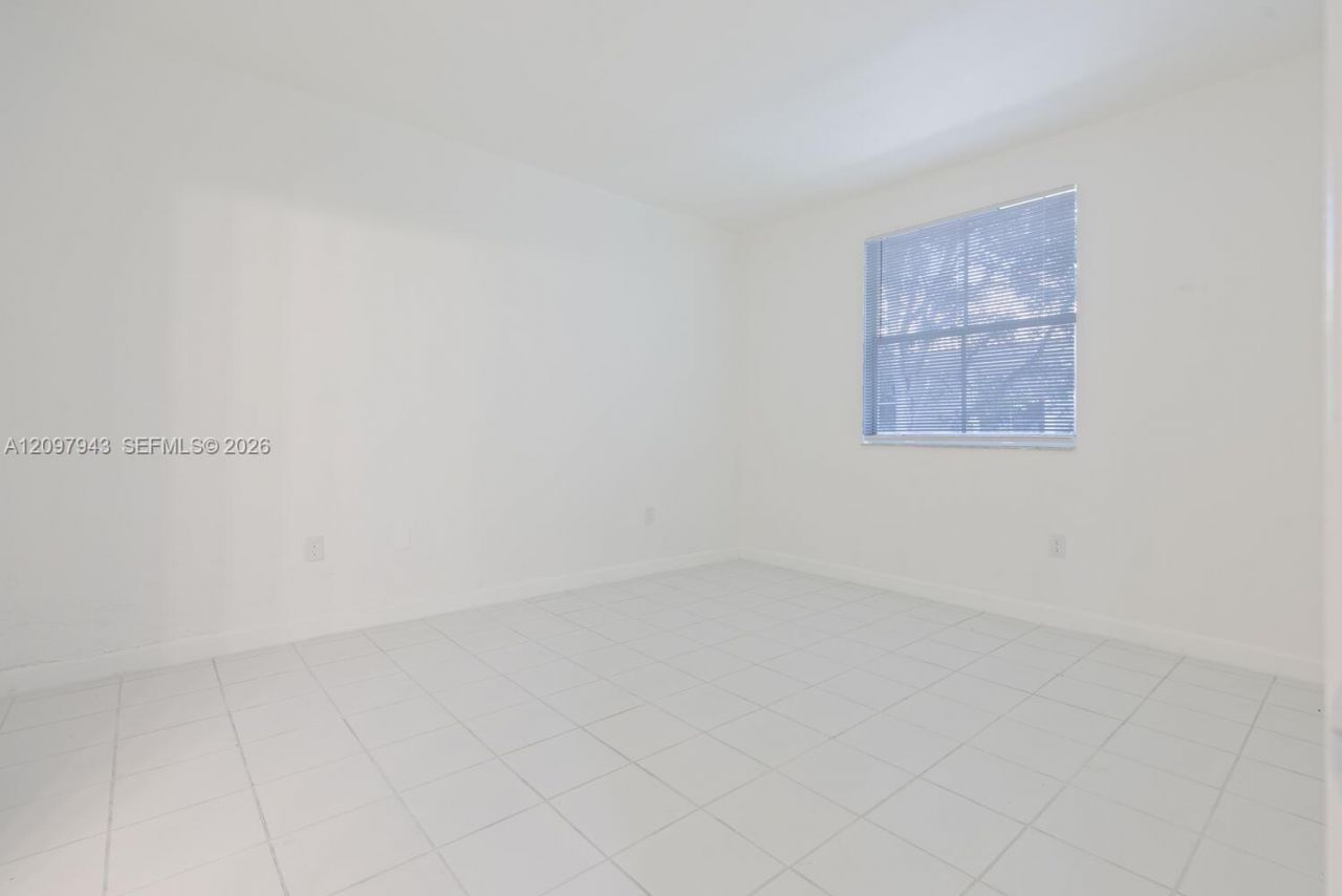 1663 SE 27th Dr , Unit 208, Homestead, FL 33035 Photo