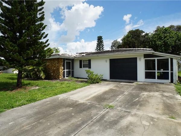 320 Hollywood ST , LEHIGH ACRES, FL 33936
