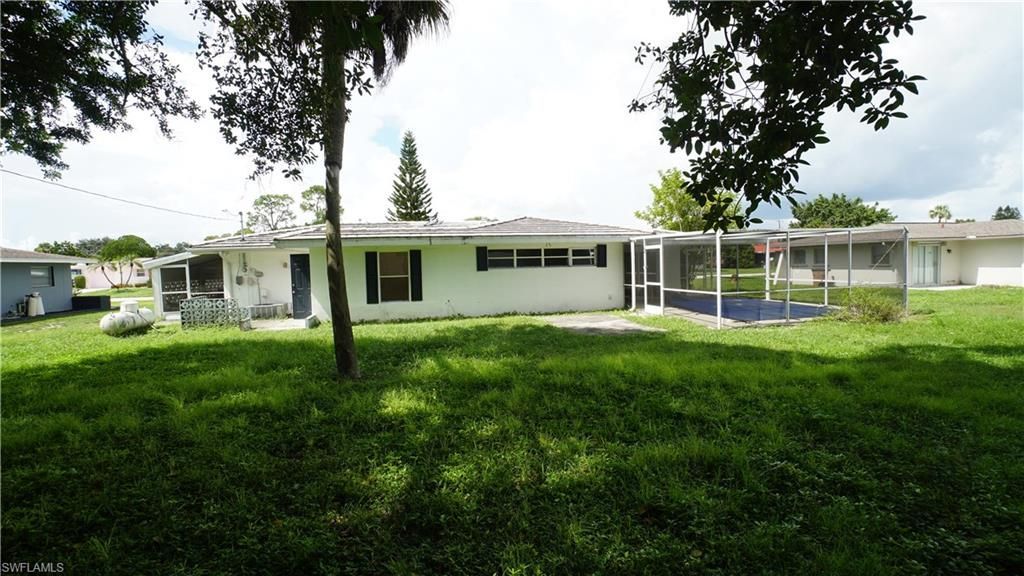 320 Hollywood St , Lehigh Acres, FL 33936 Photo
