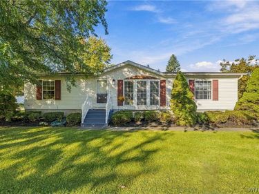 58 Rainbow Park (Natalie Dr), Ransomville, NY 14131