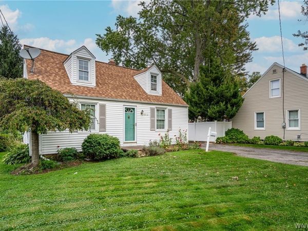 8512 Frontier Avenue , Niagara Falls, NY 14304