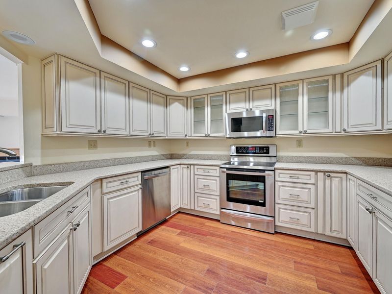 1 Riverside Place, Unit 302, Covington, KY 41011 Photo 34