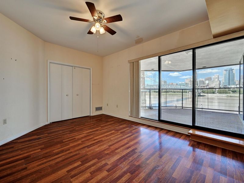 1 Riverside Place, Unit 302, Covington, KY 41011 Photo 42