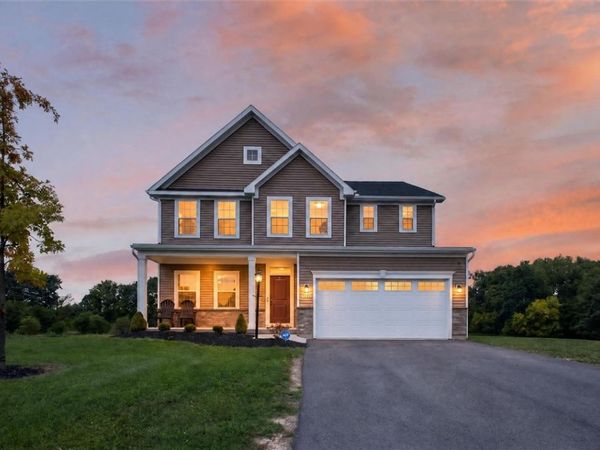 257 Hidden Vw, West Henrietta, NY 14586