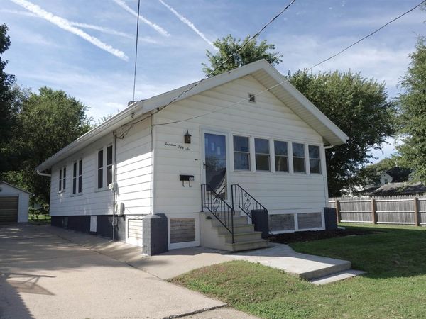 1456 E NORTH Street, Galesburg, IL 61401