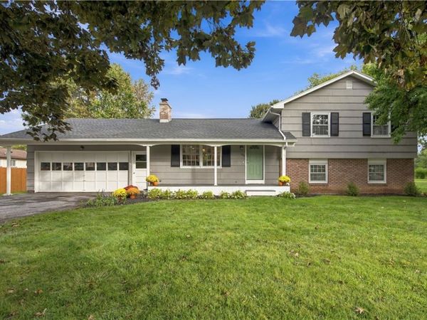 930 Edgewood Avenue , Rochester, NY 14618