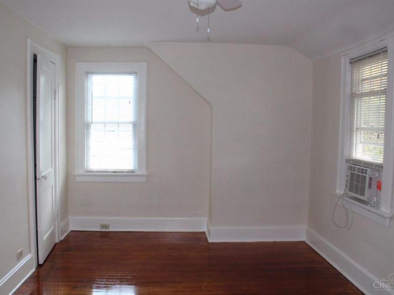 6813 Bramble Avenue, Columbia Township, OH 45227 Photo 9