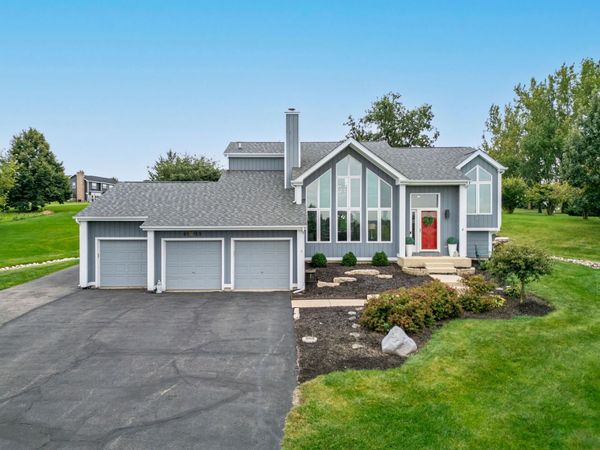 45W169 Hillview Lane , Hampshire, IL 60140