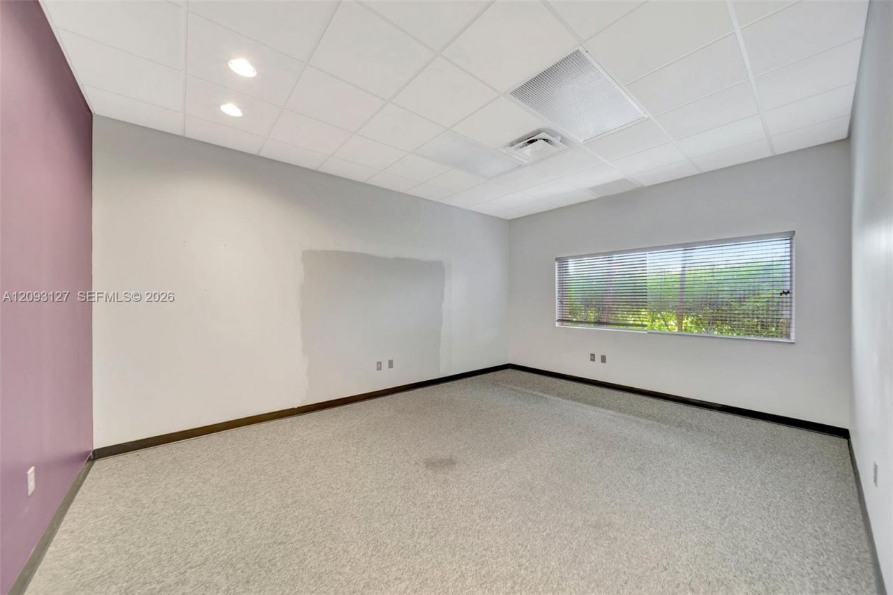 2200 N University Dr , Sunrise, FL 33322 Photo