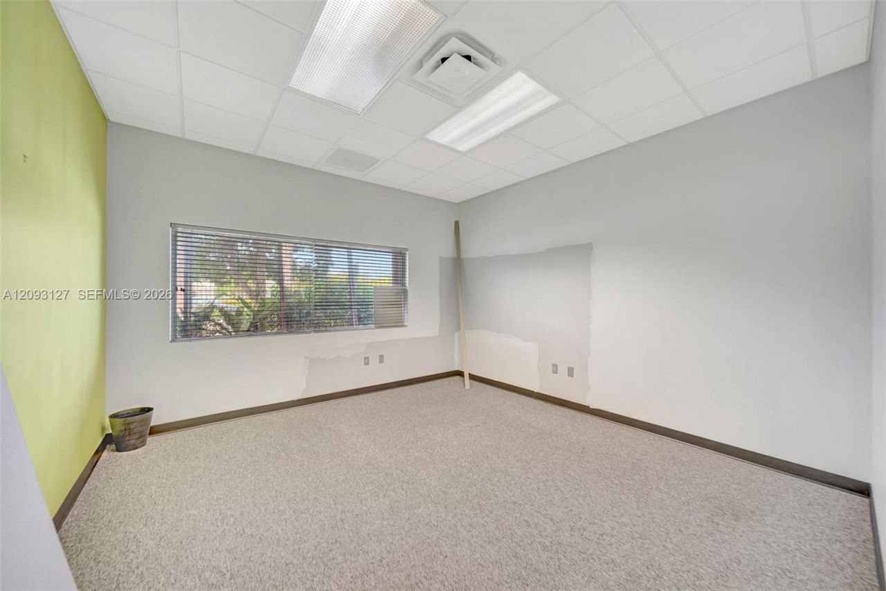 2200 N University Dr , Sunrise, FL 33322 Photo