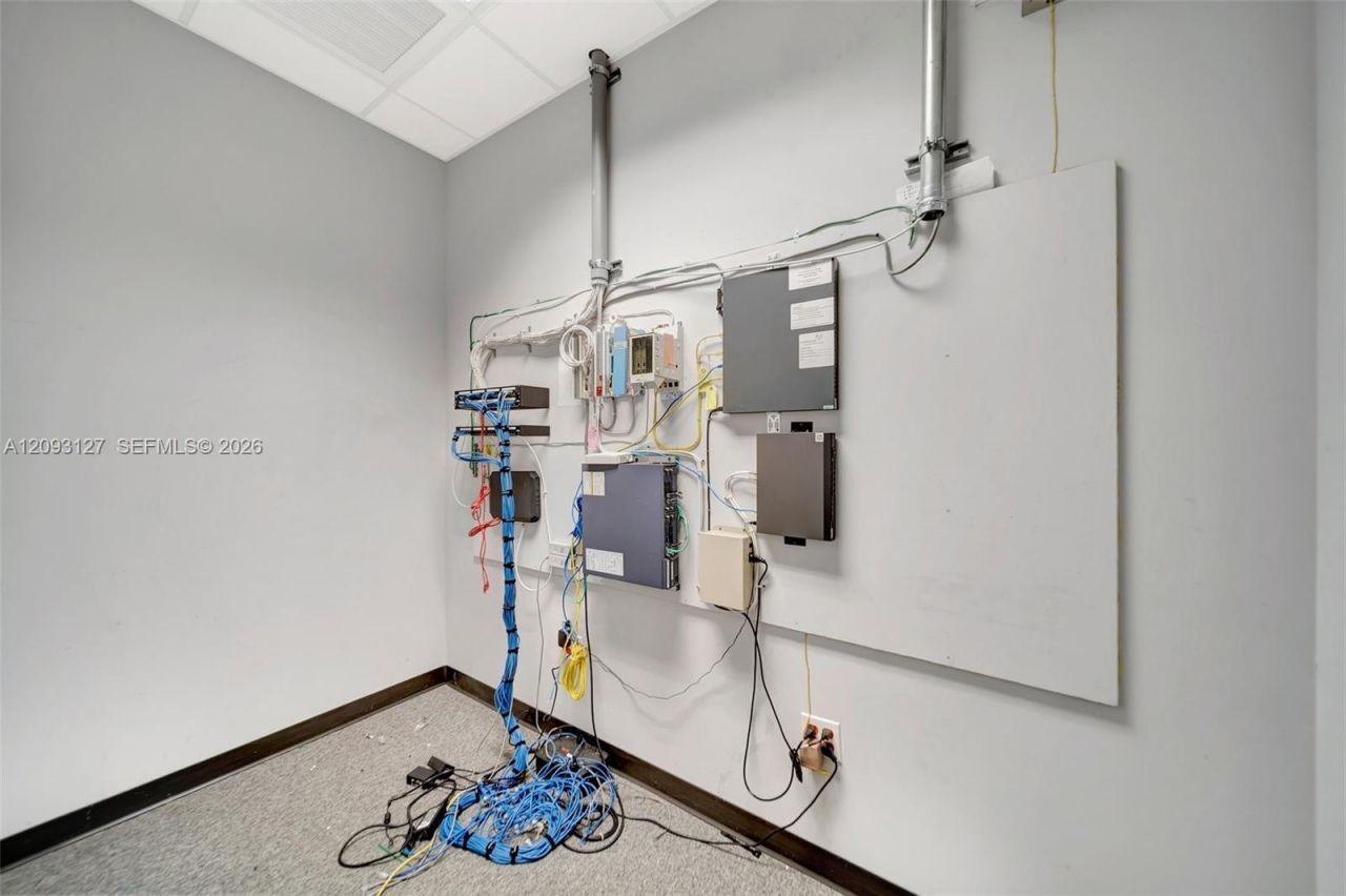2200 N University Dr , Sunrise, FL 33322 Photo