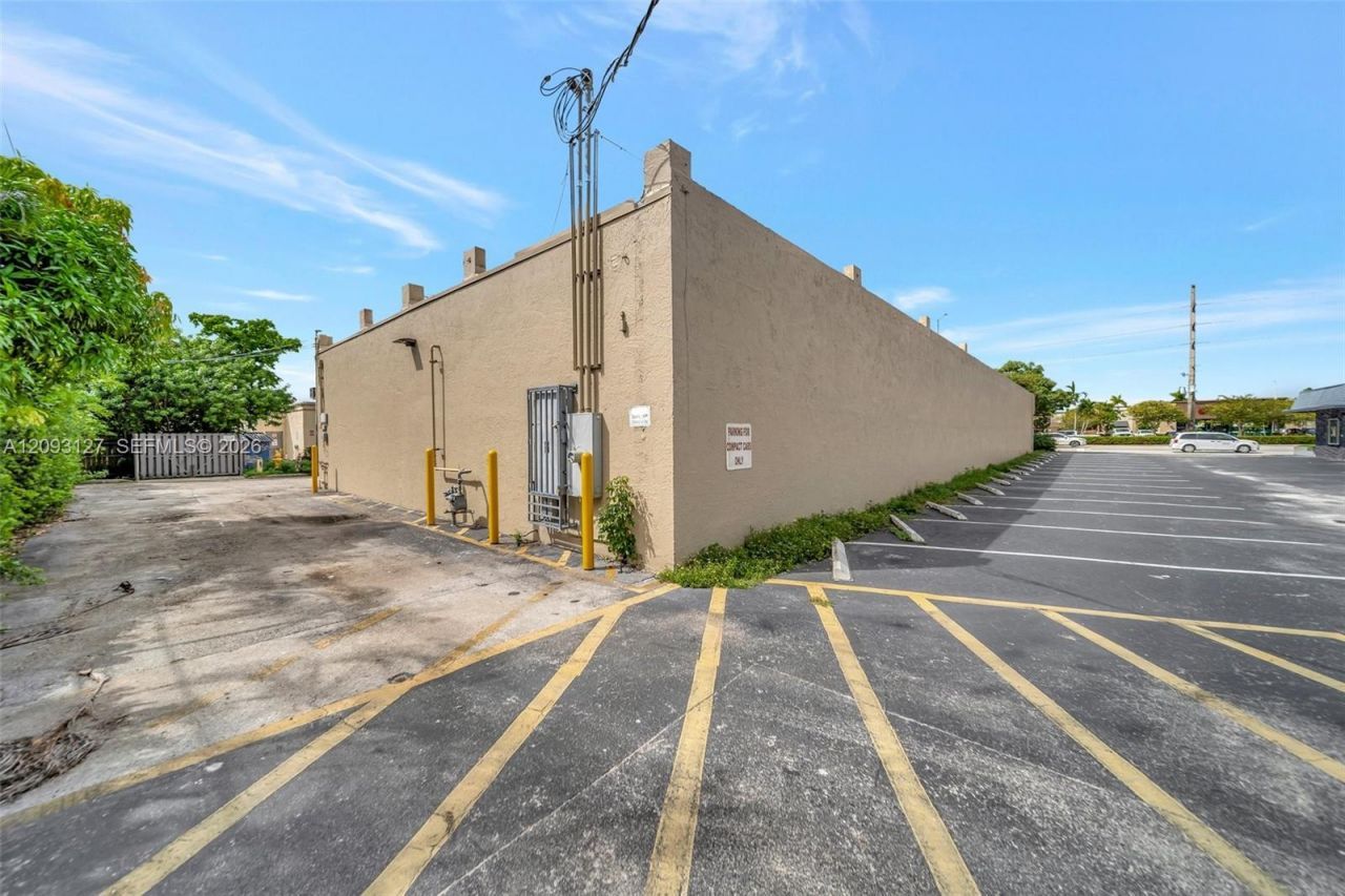 2200 N University Dr , Sunrise, FL 33322 Photo