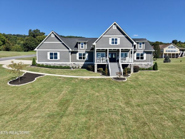 1205 Legacy Bay Drive, Mooresburg, TN 37811