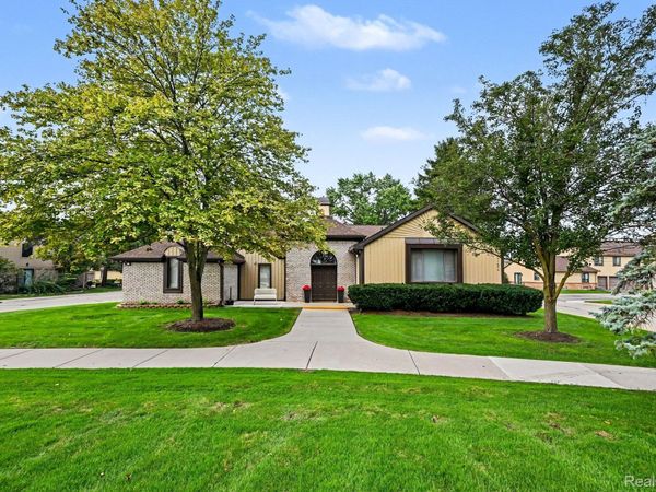 41615 Bedford Drive, Canton Township, Mi 48187