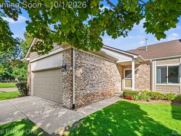 751 Promontory Drive, Milford Village, Mi 48381