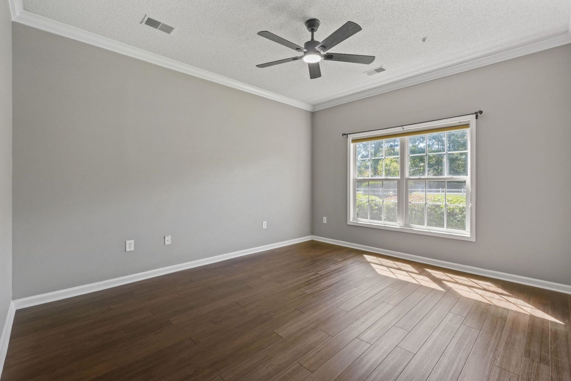 5792 Longwood Dr. Photo 14