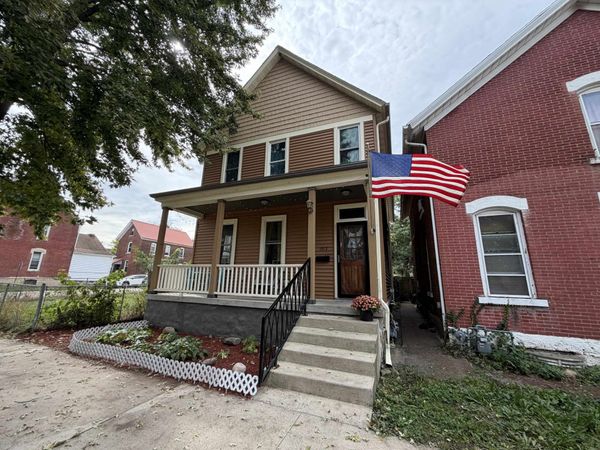 1513 Washington Street, Dubuque, IA 52001