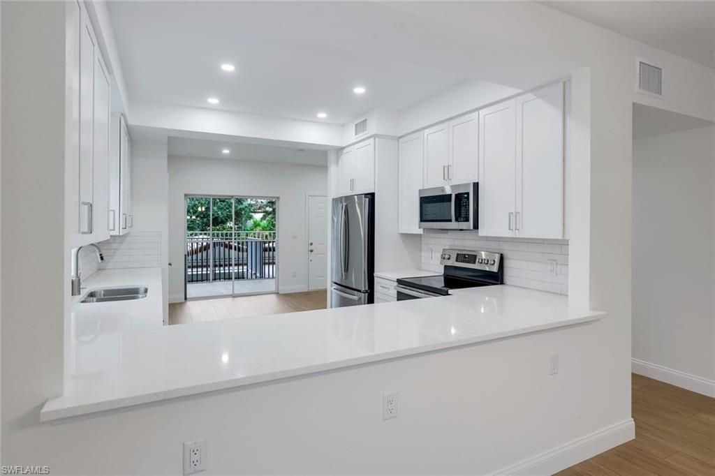 6030 Chardonnay Ln , Unit 204, Naples, FL 34119 Photo