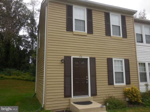 20 VALLEY BEND COURT , GERMANTOWN, MD 20876