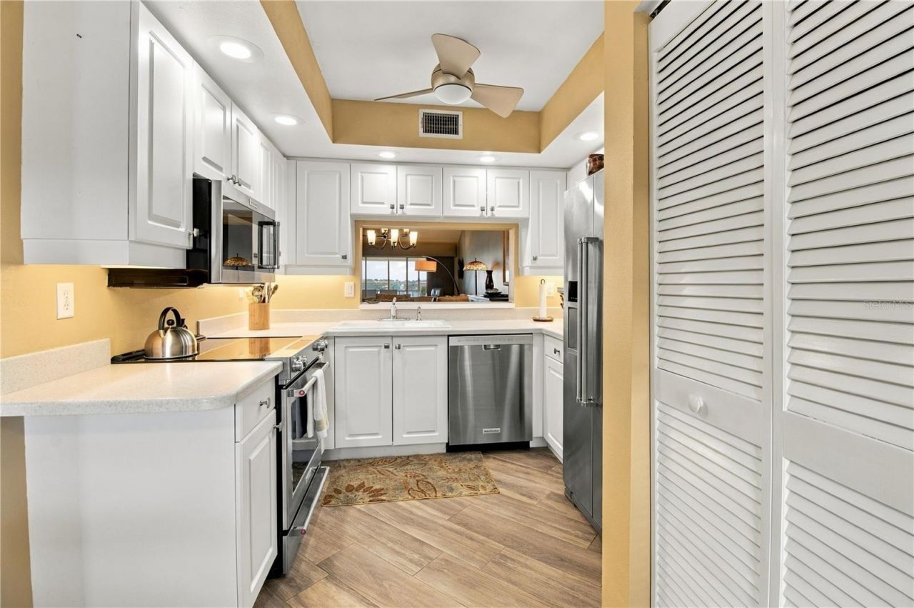 1389 Perico Point Circle , Unit 140, Bradenton, FL 34209 Photo