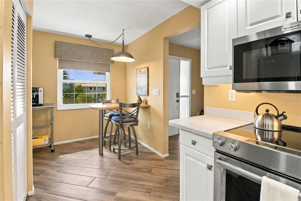 1389 Perico Point Circle , Unit 140, Bradenton, FL 34209 Photo