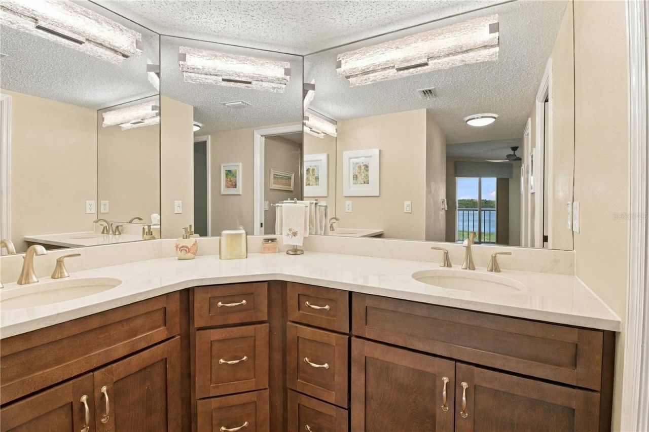 1389 Perico Point Circle , Unit 140, Bradenton, FL 34209 Photo